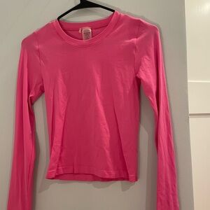 Aritzia Seamless long sleeve